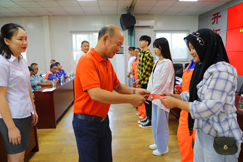 “金秋助學(xué)，圓夢明佳！”明佳集團(tuán)黨支部及工會(huì)組織開展愛心助學(xué)活動(dòng)！